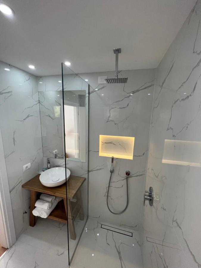 Kanes Bohemian Boutique Hotel Sarande Ngoại thất bức ảnh